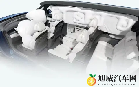 接娃买菜or全家出游？这台“公路坦氪”让咱三代同堂出行更安心-3