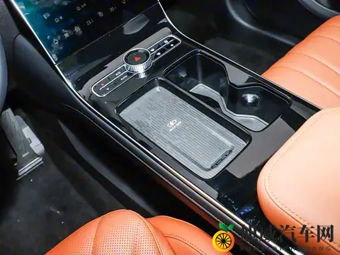 限时价929万起，16T动力，双前脸双内饰 全新奇瑞瑞虎8上市-1