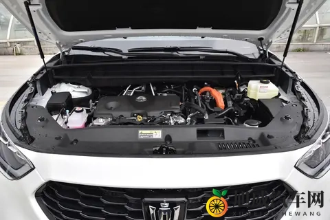 中文AV电影：AI赋能：汽车娱乐新融合，定制观影体验来袭-3