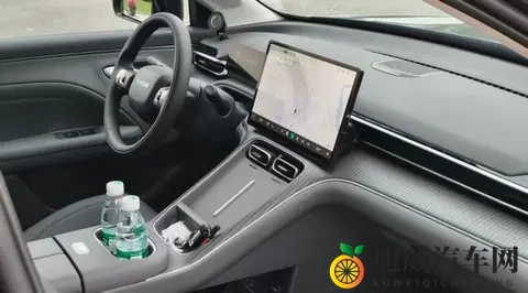 埃安首款增程+纯电车型，广汽埃安AION i60预售价1198万元起-3