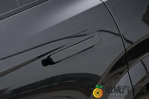 B级车预算买C级豪华SUV？2026款领克09四驱探索版来了-2