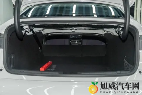 连续两个月销量破万，零跑B01凭什么这么香？-2