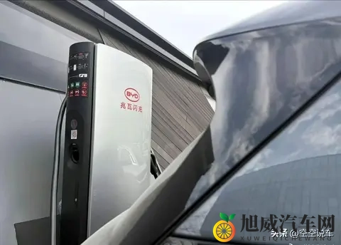 黑料XX自拍Ⅹ吃瓜黑料:汽车品牌口碑危机:揭秘新动态背后的真相-3