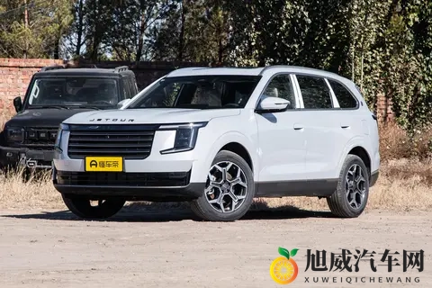 越级才豪华，999 万起售，磁悬浮豪华电七座 SUV，出行选它准没错-1