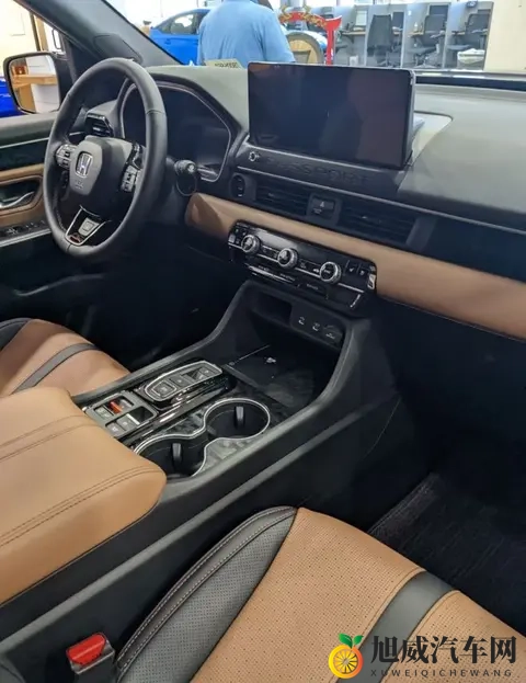 15万预算买燃油车，就看这三款，开十年还能卖5万-2