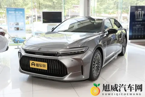 进口中大型车，皇冠哪一款值得选？试驾分析，配置够用动力直观！-1