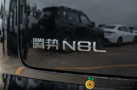 成人抖音富二代:豪车盛宴:揭秘抖音富二代奢华座驾选择-3