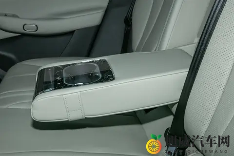 2025款星纪元ES纯电版Max城区辅助驾驶：科技与续航的均衡之作-3