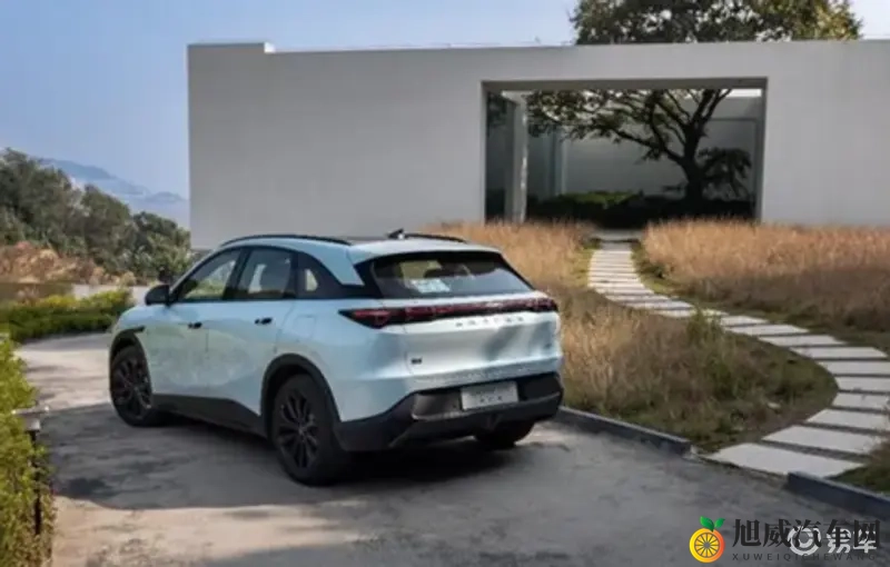 双城通勤族首选！ 智驾长续航，跨城出行超省心-1