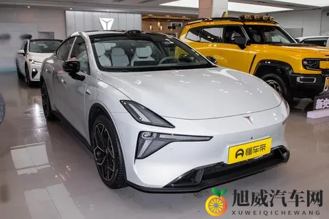 深蓝L06试驾：配置拉满、不走老路，适合全家人的新家轿-2