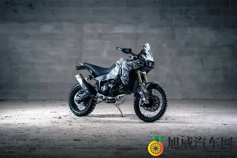 杜卡迪发布 2026 第二代 DesertX “ 沙漠 X ” 预告-3