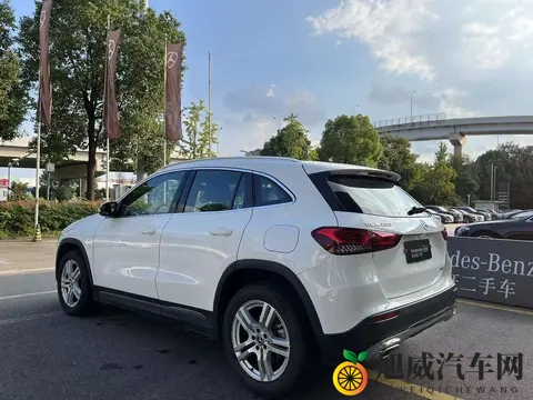 推特GayFuck激情无套：智能驾驶新高度，速度激情双重享受-3