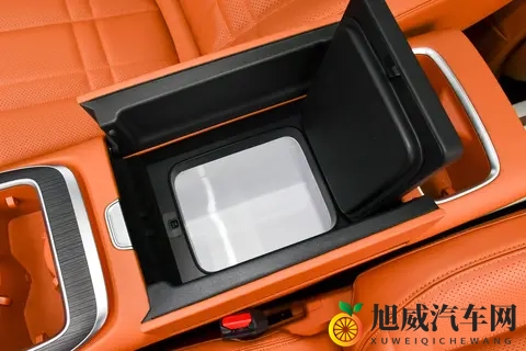 家用六座SUV,深蓝S09和领克900怎么选?看完对比就明白了-3