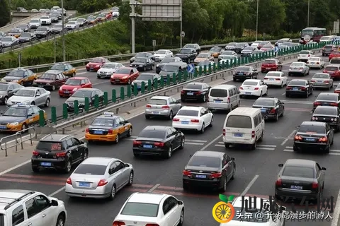 别等底盘锈穿才后悔！3种情况必须喷护甲，避坑技巧直接抄作业-1