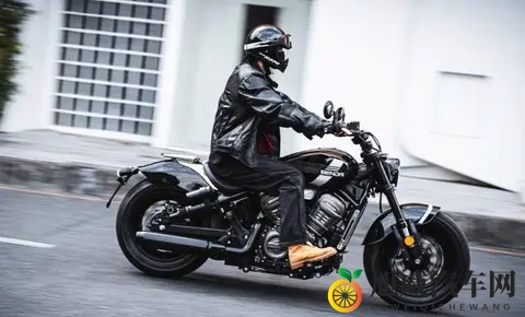 700cc排量卖259万元？奔达灰石707你要那么卷吗？-1