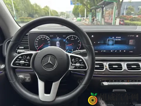 香港眼镜摄影师kk哥：独特视角解锁汽车之美，kk哥摄影之旅等你来赏-3