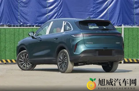 售价999万元起,全新奇瑞瑞虎8上市,两种外观,16T达到200马力-1