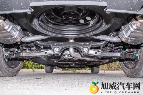 15T+7DCT，动力可靠，油耗低，这款7座SUV适合家用-1