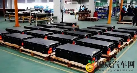 合资强势反扑？奔驰固态电池实测1205km，国产新能源慌了？-2