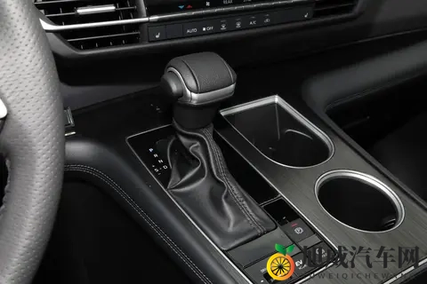 丰田格瑞维亚，三款两驱配置怎么选？-1