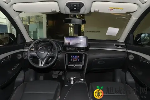 35万起售!QX50换屏不换动力,比林肯贵5万没人买?-2