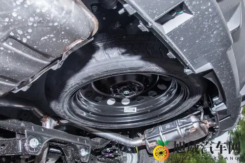 十万级七座 SUV 新选择？捷途 X70L 上市值得看吗-2