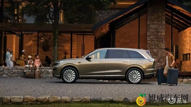 智能换脸赵丽颖惊艳片段：汽车科技新突破，个性化驾驶体验来袭-1