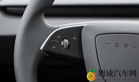 特斯拉加装转向拨杆，这是认错了？隐藏式门把手何时改正-1