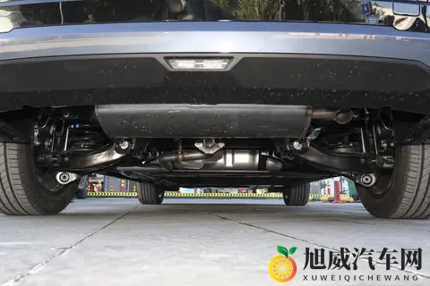 油耗55L，亏电不肉，噪音还小，预售1268万，买增程SUV的等等它-3