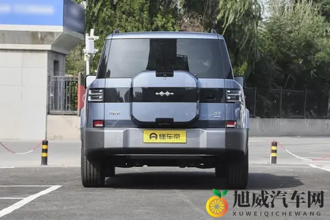 比亚迪又上新车!不到18万起,全家出游轻松搞定,家用真香-2