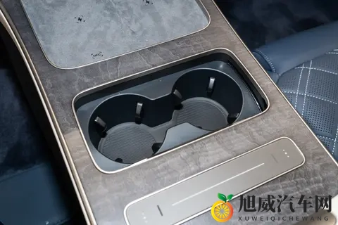 BBA 老炮亲测蔚来 ET9,行政旗舰的新选择来了-3