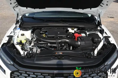 15万预算想买合资家轿？这款B级车，轴距2945mm，蒙迪欧值得推荐-1