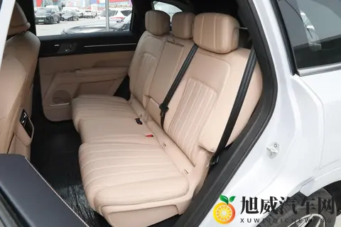 捷途 X70L 深度体验：家庭七座 SUV 的实用之选-1