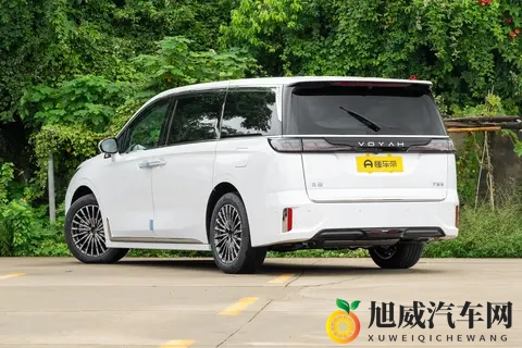 26款岚图梦想家PHEV 乾崑 Ultra 解析:高端 MPV 的豪华与实用平衡-3
