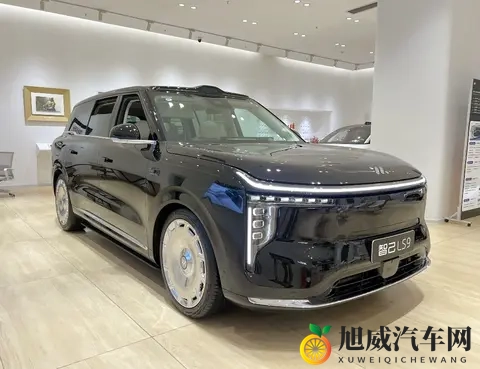 “外滩凯雷德”?智己LS9到店,长近5米3,标配空气悬架+激光雷达-2