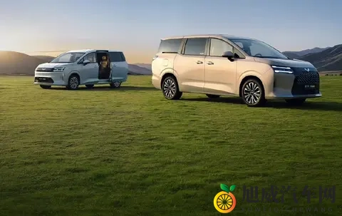 五菱星光730将于11月12日上市，燃油_插混_纯电动力，配双侧滑门-1