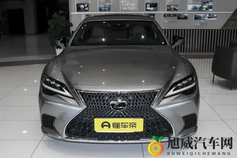 选车丨四种车型配置，雷克萨斯LS应该怎么选？全方面分析评测！-1
