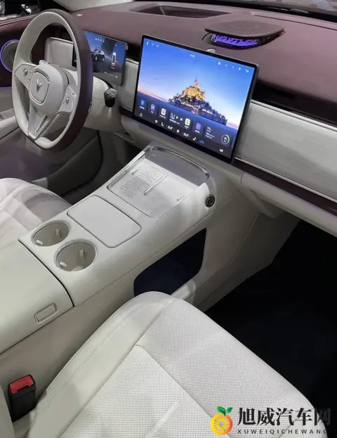 大菠萝福建：福建汽车市场新动态，Jeep自由光即将上市-2