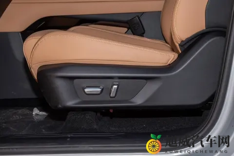 一车三动力？星光730：就是要打破10万级MPV“硬梆梆”的魔咒-3