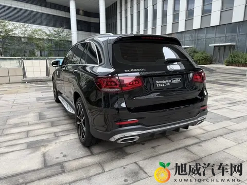 妺妺穿白丝忍不住c了：汽车新潮流：白丝元素设计引关注-3