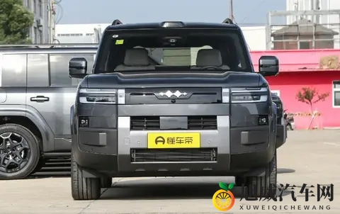 20万级插混SUV新优选！方程豹钛7智能配置超丰富，续航1300km-2