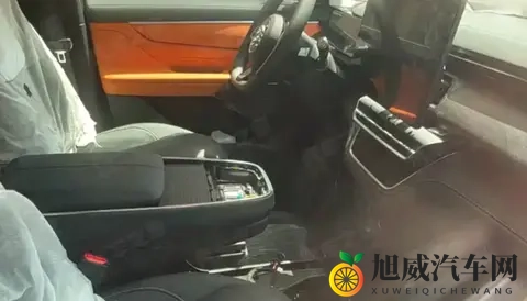 娇妻半推半就3p了：情动娇妻婉拒难，意外邂逅激情夜-2