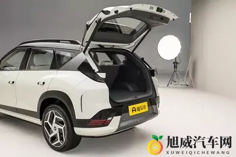 12万的新款北京现代E0羿欧，值不值得入手？-2