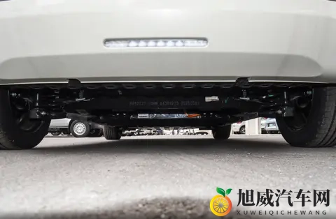 纯电代步车绕不开的选择，解读五菱缤果，颜值高还能“装”-1