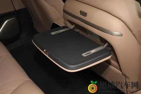 乐道 L60 深度解析：900V 高压 + 蔚来换电，家庭用车太省心-2