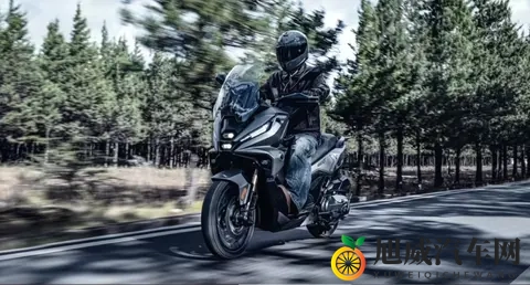 炸裂！无极SR450X双缸ADV踏板杀到，单缸大踏板要集体崩盘？-3