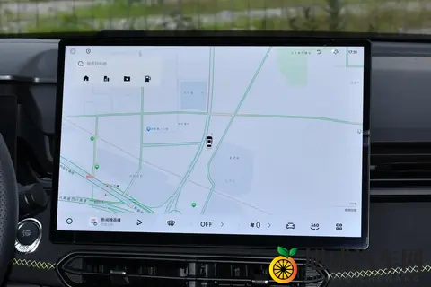 10万级的家轿，272匹马力？第三代领克03实力诠释何为卷王-3