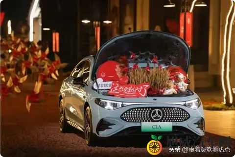 奔驰放大招！25万级纯电轿跑来袭，能撕掉“杂牌”标签吗？-2