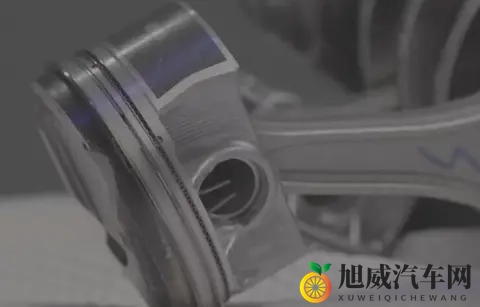 仰望U7水平对置发动机技术解析,优缺点鲜明,活塞就像拳击手-2