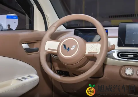 宏光MINIEV四门版448万起，745L大空间，后排应急，丐版性价比高-3